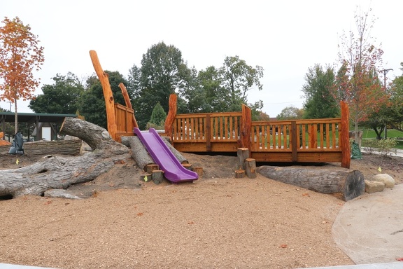 5769 5DWFS Purple Waterfront Nature Play Park