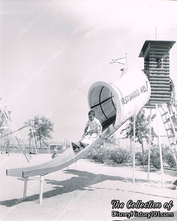 Holidayland3