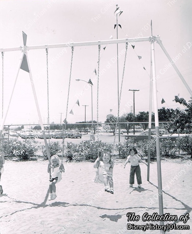 Holidayland2