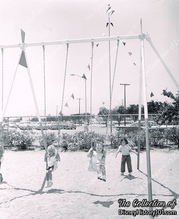 Holidayland2