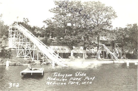 Med-ParkTobogan-Slide-1940-1950