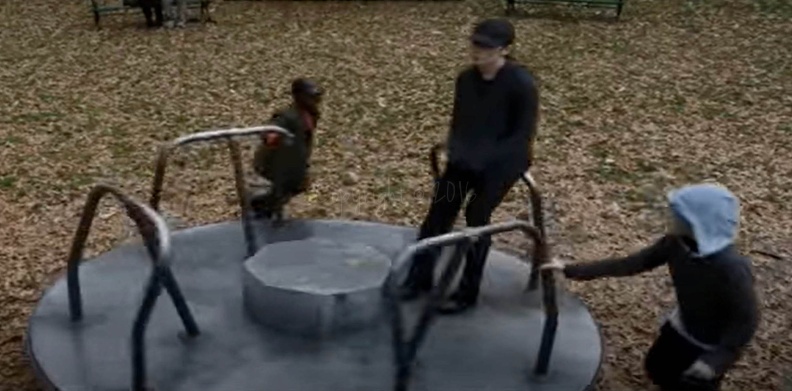 Person of Interest, Season 5, Episode 11 Synedoche
Morningside Park, near 115th and 117th
7 June 2016
M600 Merry Go Round Person of Interest 2016-1.jpg