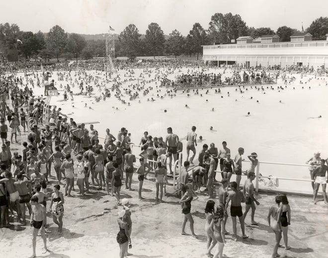 ConeyIsland-Cinci-1960.jpg
